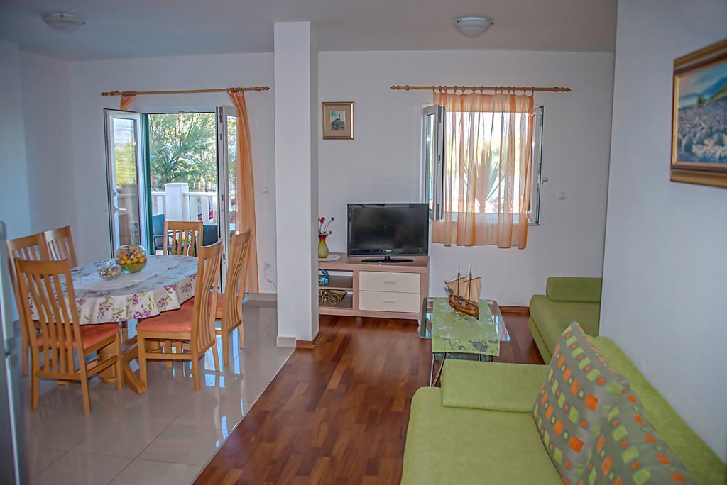 Apartment Brac Sutivan Dış mekan fotoğraf